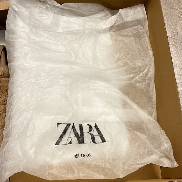 BNWT Zara Tan Backpack - Picture 5 of 6